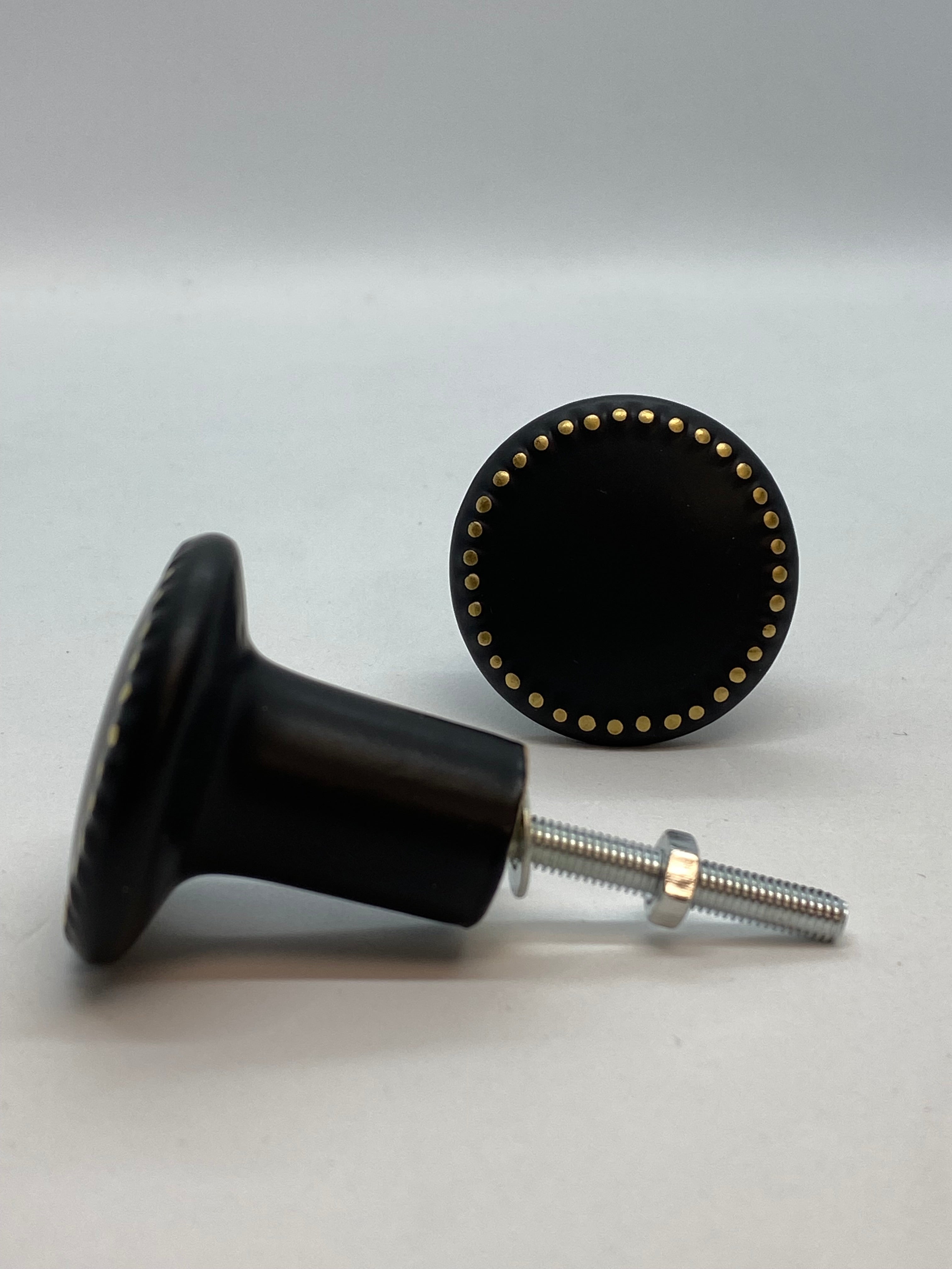 Knob - Black with Gold Accent