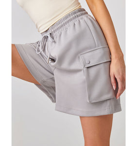 Relaxed Pocket Short