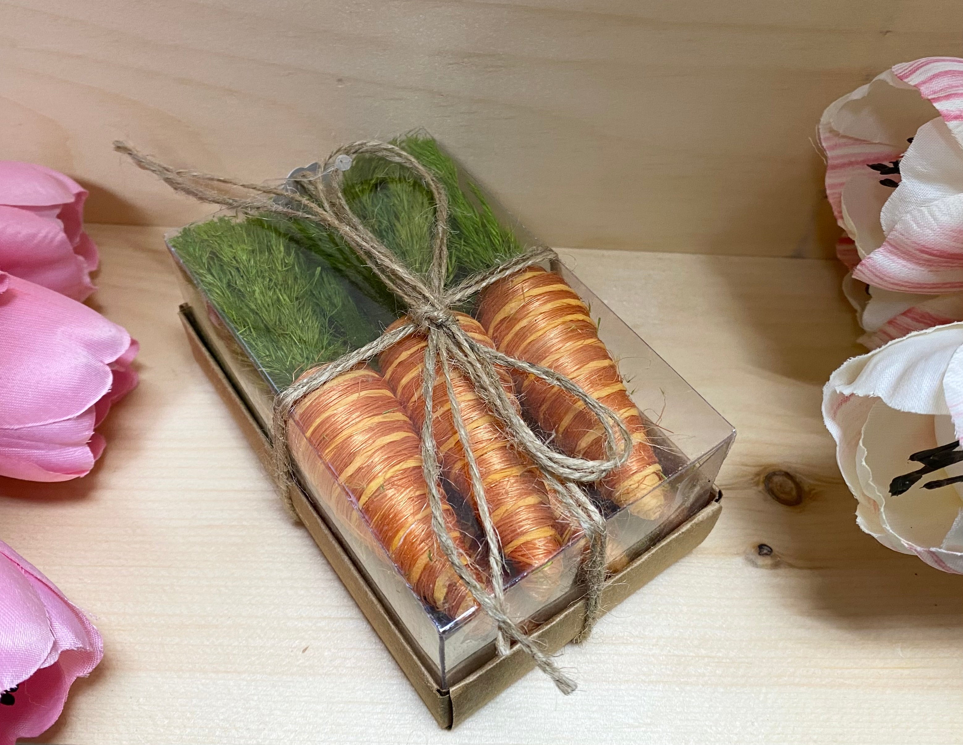 Box of 6 Mini Carrots